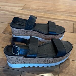 Steve Madden Black and Tan Platform Sandals